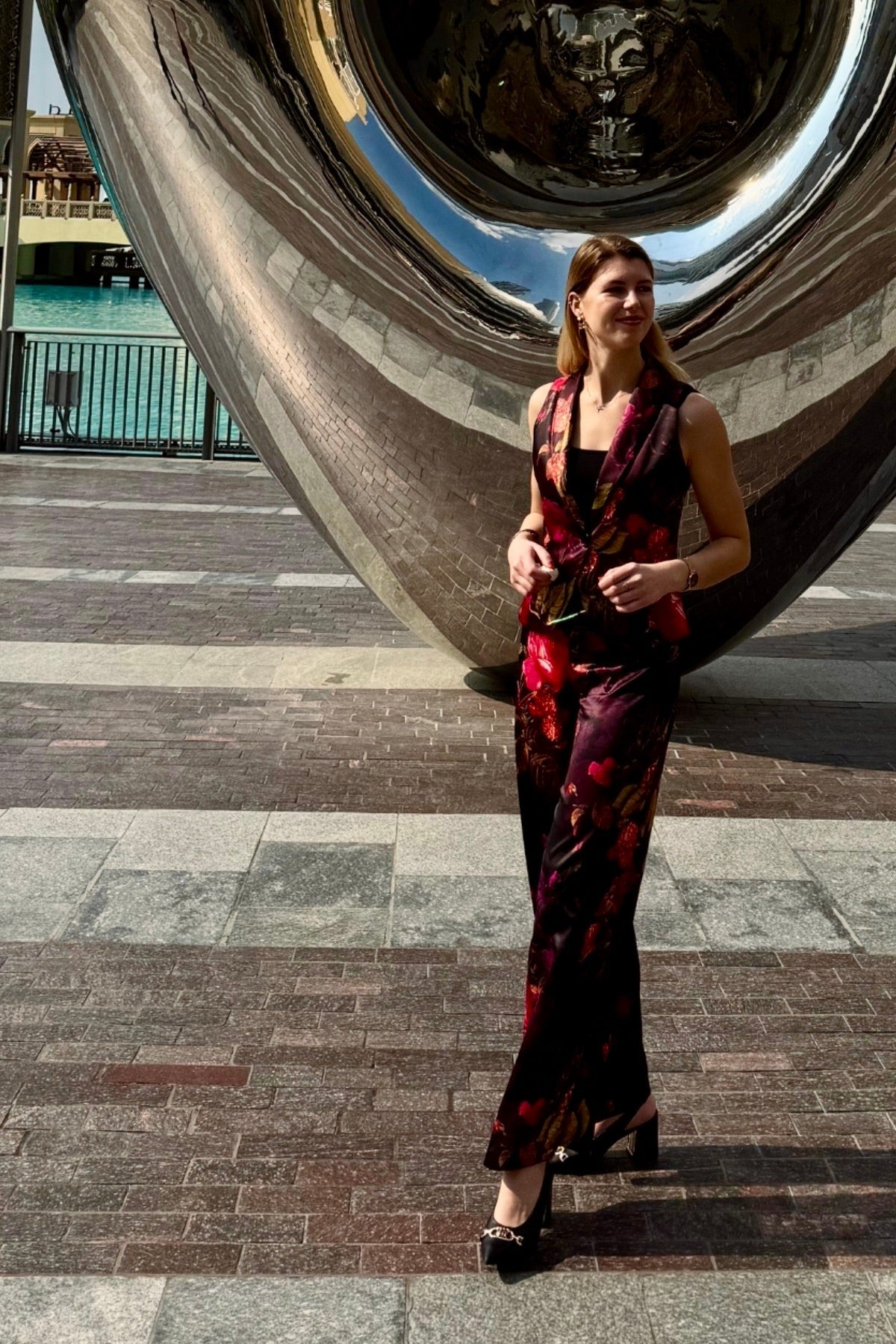 Nostaljik Çiçekli Geniş Paça Saten Pantolon