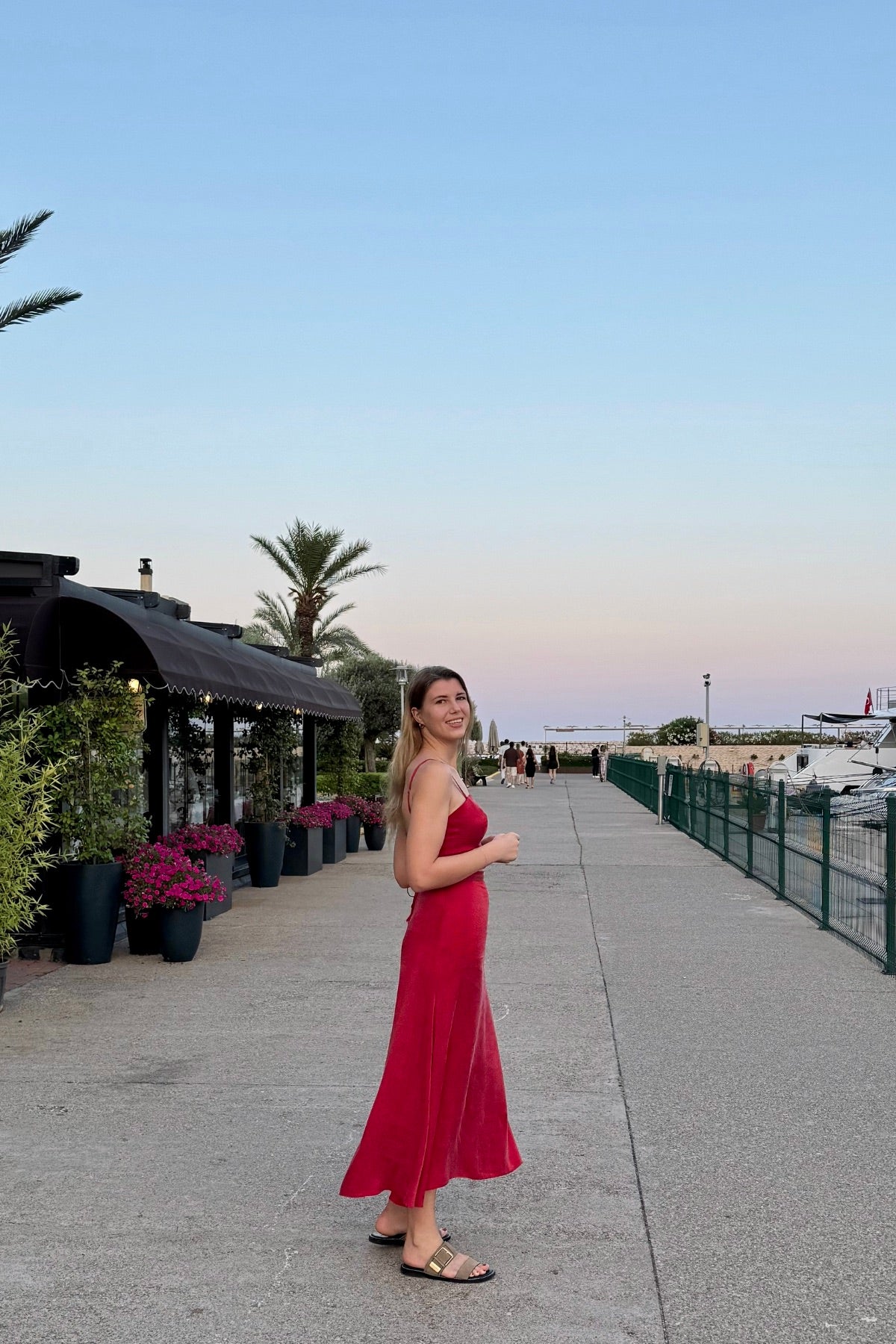 Kırmızı Bambu Slip Etek