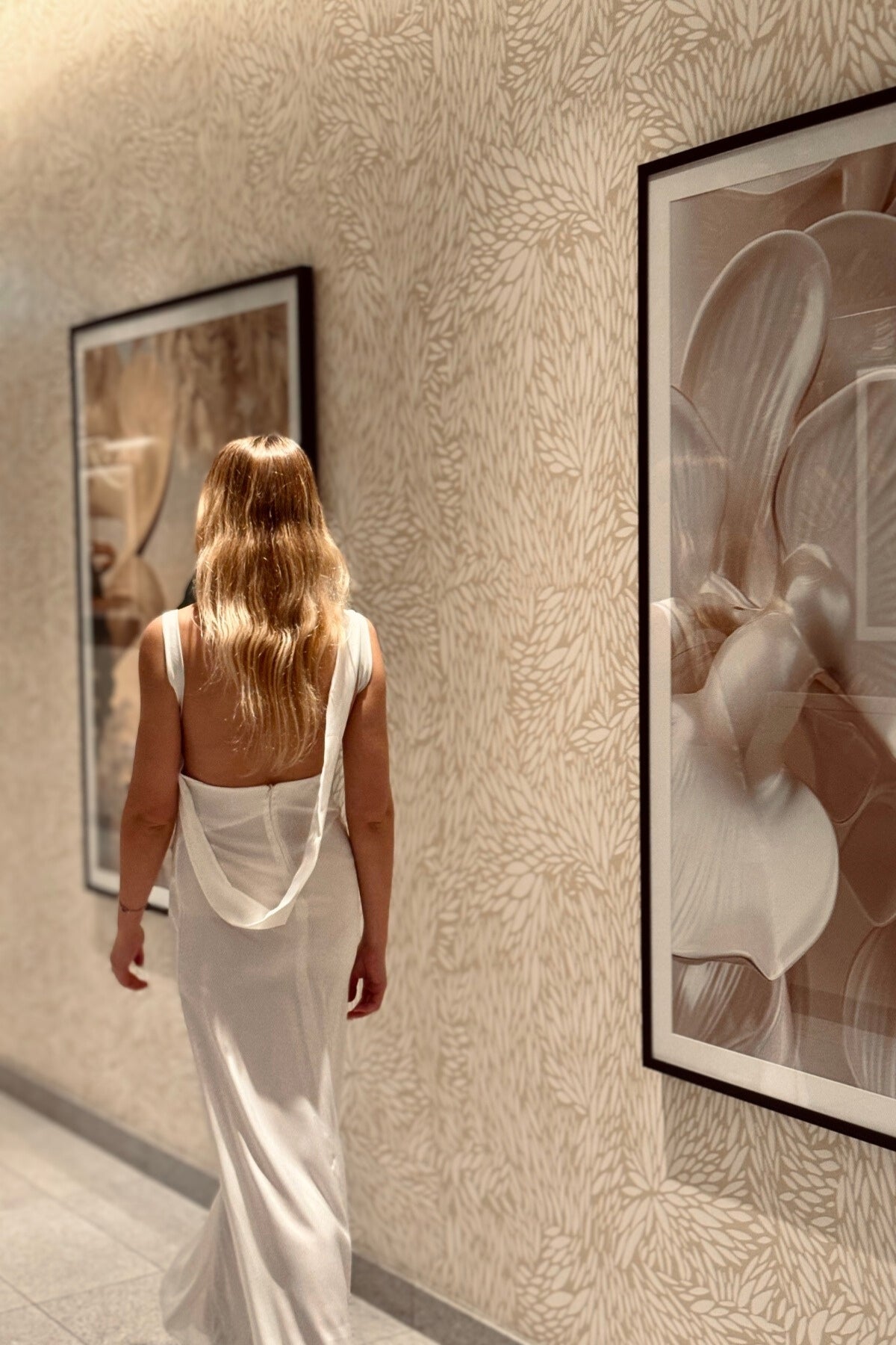 Eva Sırt Dekolteli Krep Maxi Elbise