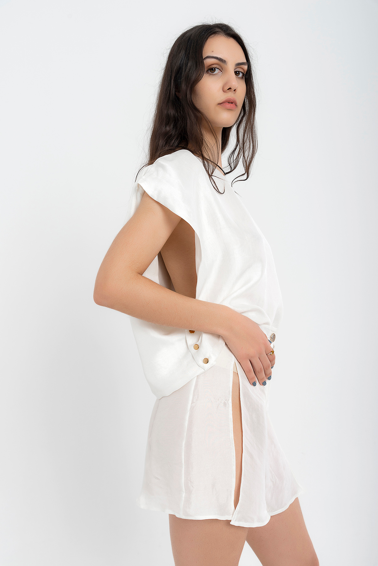 Çift Yırtmaçlı İpek Şort